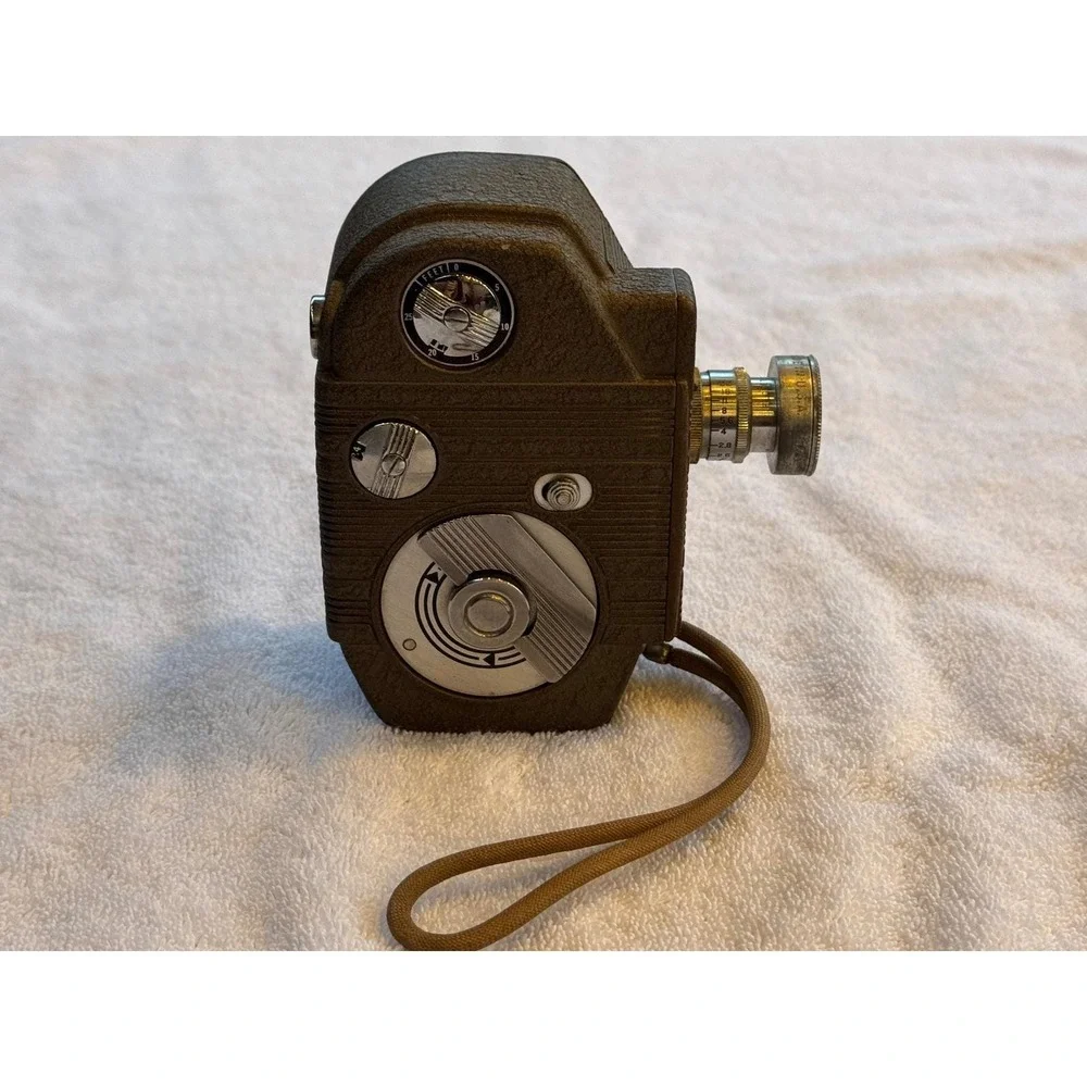 Revere Ranger Eight Model 81 Movie Camera Vintage Film‎ Camera Collectible